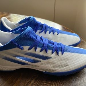 Adidas X Speedflow.3. Used only once. Very clean and comfortable turf shoes.